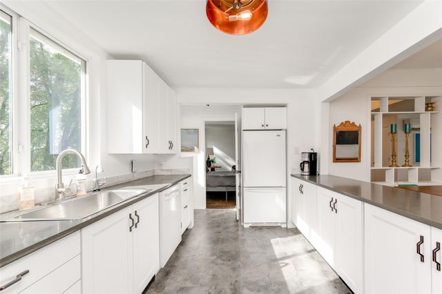 5323 Downs DR, Austin, TX 78721
