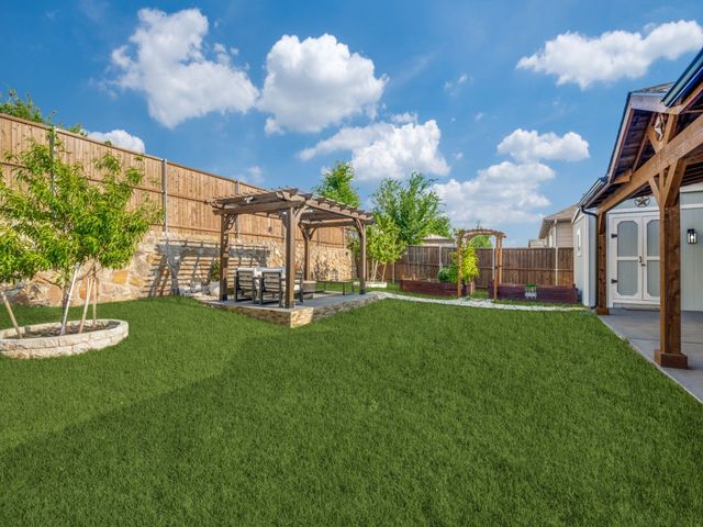 2612 Wayne Avenue, Aubrey, TX 76227