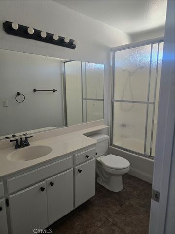 7838 Lavender Court, Highland, CA 92346