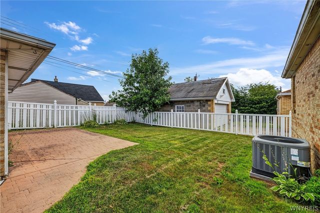 28 Parkview Terrace, Cheektowaga, NY 14225
