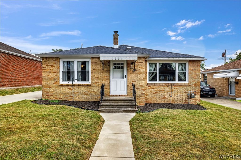 28 Parkview Terrace, Cheektowaga, NY 14225