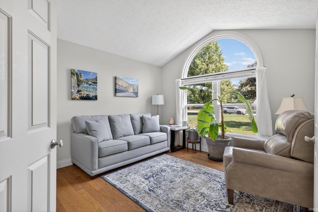 5118 N Echo Bend, Bloomington, IN 47404