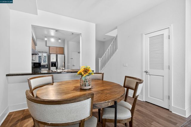 1517 Brunswig Ln, Emeryville, CA 94608