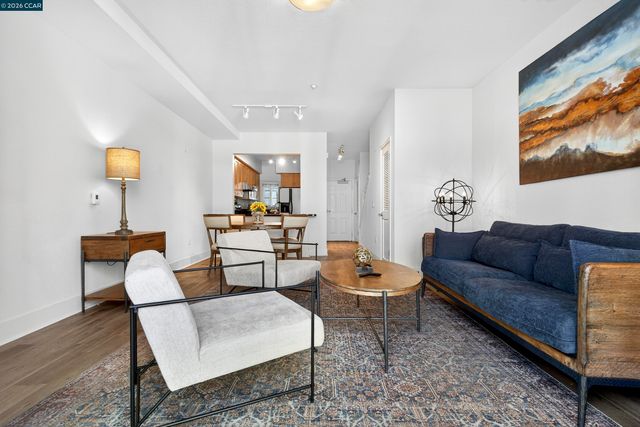 1517 Brunswig Ln, Emeryville, CA 94608