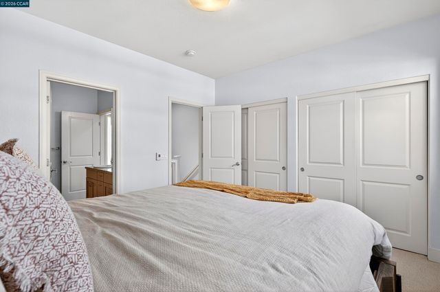 1517 Brunswig Ln, Emeryville, CA 94608