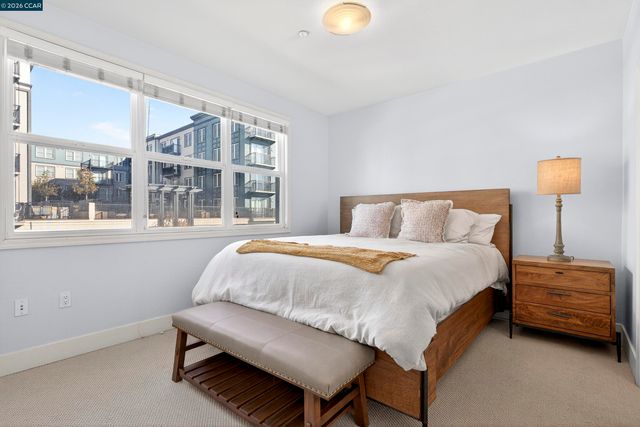 1517 Brunswig Ln, Emeryville, CA 94608