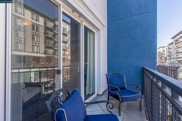 1517 Brunswig Ln, Emeryville, CA 94608