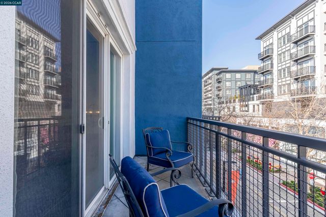 1517 Brunswig Ln, Emeryville, CA 94608