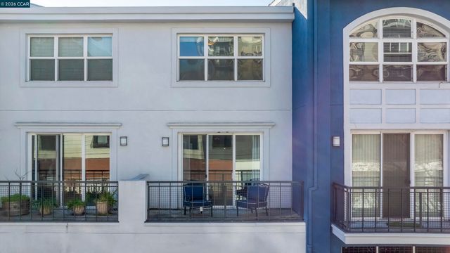 1517 Brunswig Ln, Emeryville, CA 94608