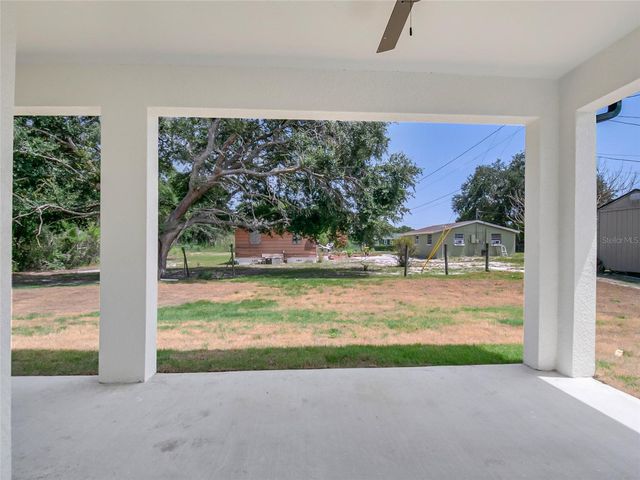 222 FLORIDA AVENUE, Dundee, FL 33838