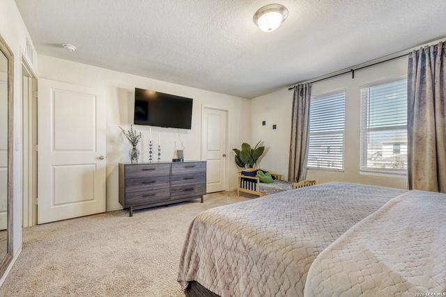 5247 Hickory Pl, San Antonio, TX 78222