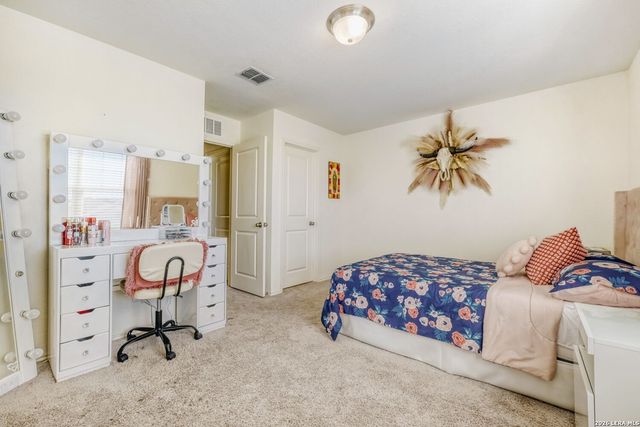 5247 Hickory Pl, San Antonio, TX 78222