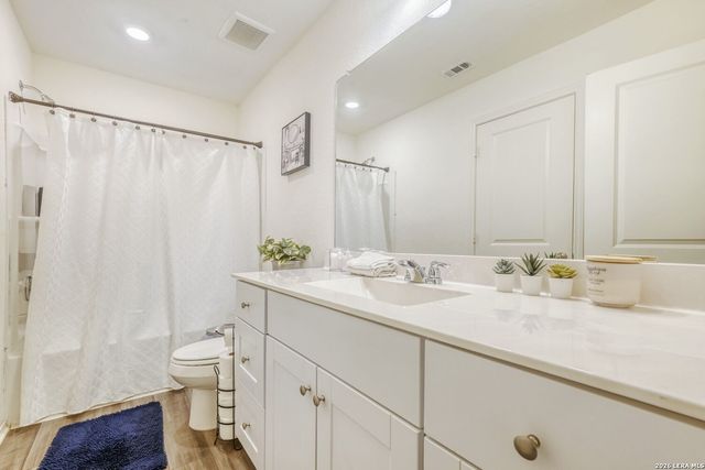 5247 Hickory Pl, San Antonio, TX 78222