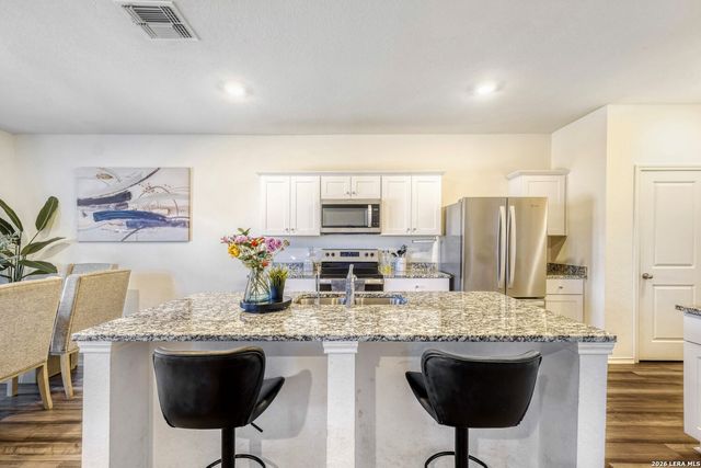 5247 Hickory Pl, San Antonio, TX 78222