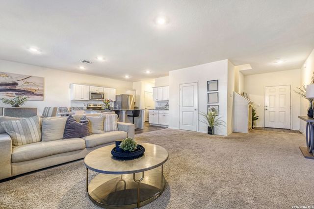 5247 Hickory Pl, San Antonio, TX 78222