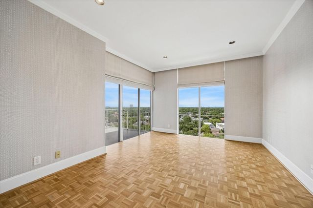 3711 San Felipe Street 10C, Houston, TX 77027