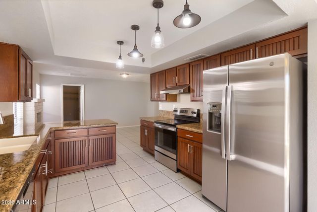 5409 W DESERT HILLS Drive, Glendale, AZ 85304
