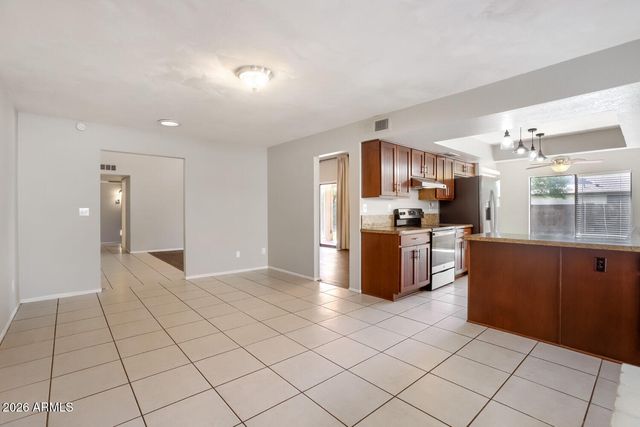 5409 W DESERT HILLS Drive, Glendale, AZ 85304