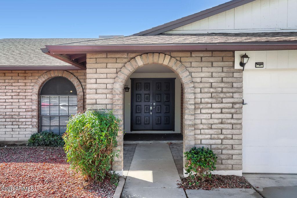 5409 W DESERT HILLS Drive, Glendale, AZ 85304