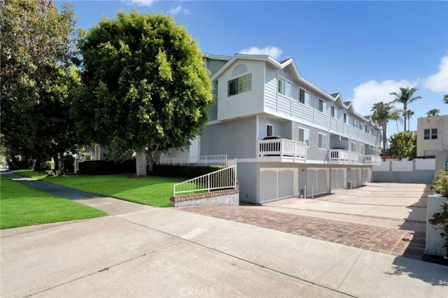 105 N Broadway E, Redondo Beach, CA 90277