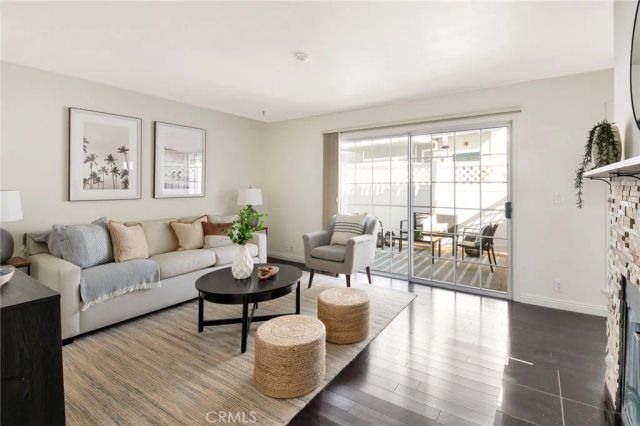 105 N Broadway E, Redondo Beach, CA 90277