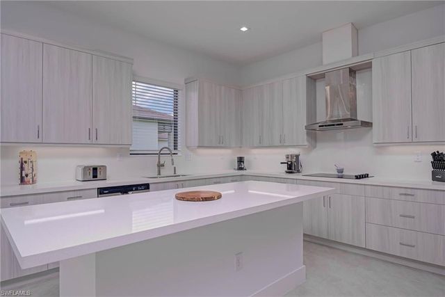 5026 Ofanto LN, Ave Maria, FL 34142