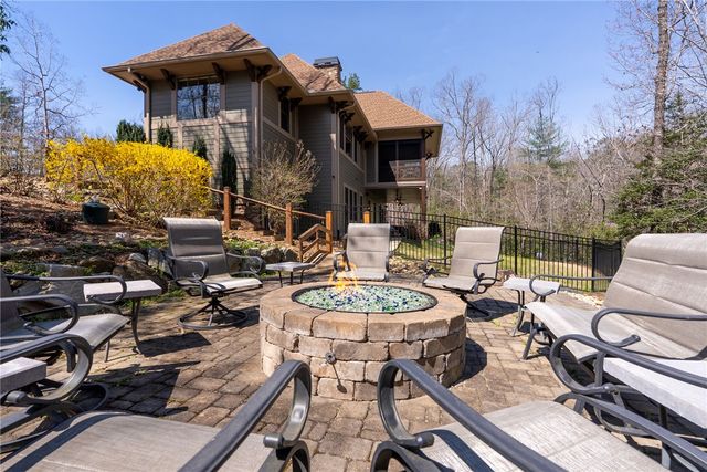 435 Shimmering Water Lane, Salem, SC 29676