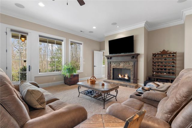 435 Shimmering Water Lane, Salem, SC 29676