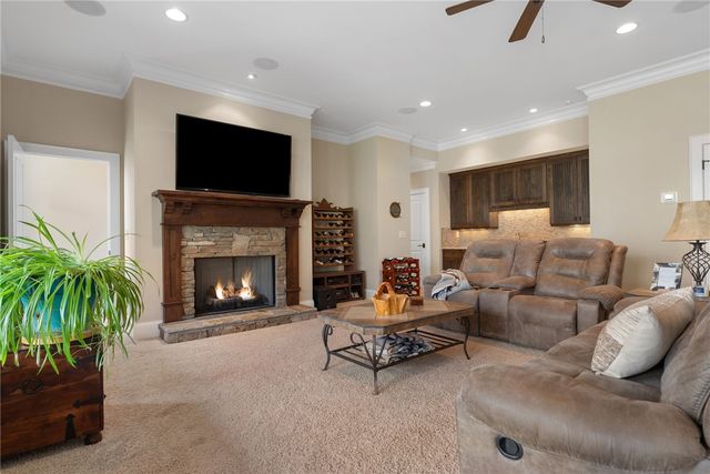 435 Shimmering Water Lane, Salem, SC 29676