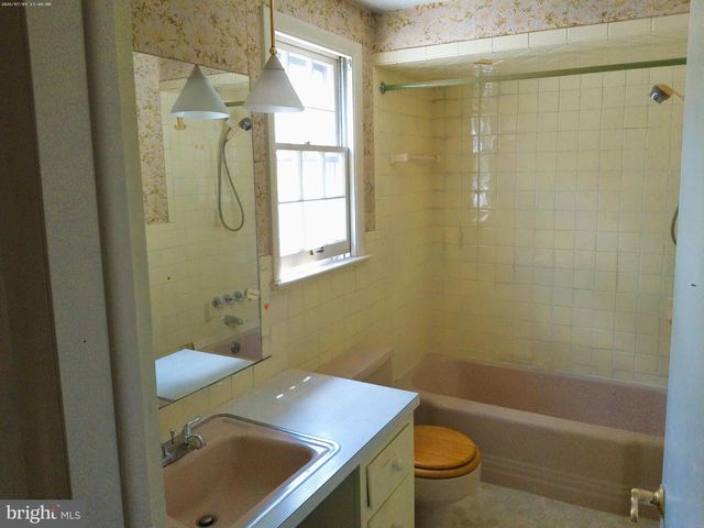 206 GREEN LANE DRIVE, Camp Hill, PA 17011