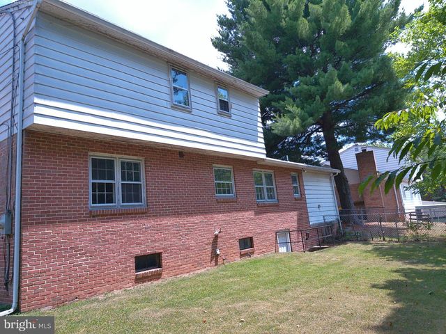 206 GREEN LANE DRIVE, Camp Hill, PA 17011