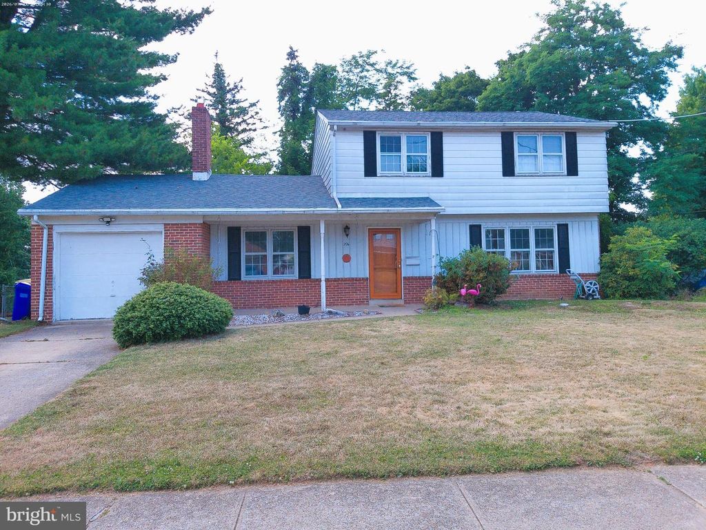 206 GREEN LANE DRIVE, Camp Hill, PA 17011