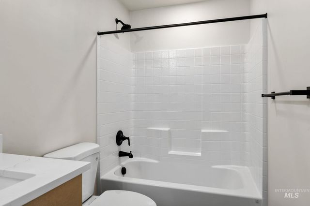 162 W Allspice Ct, Kuna, ID 83634