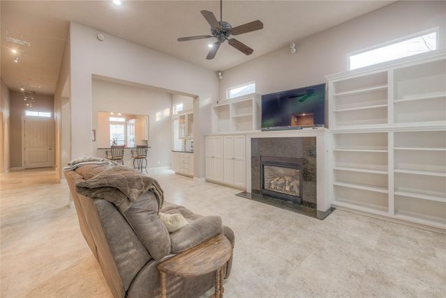 106 Sunshine Lane, Livingston, TX 77351