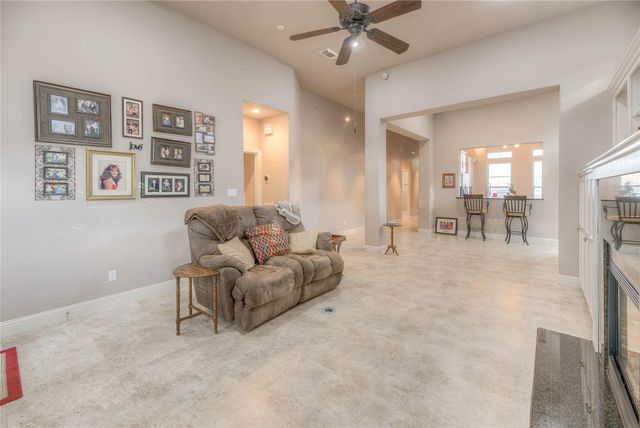 106 Sunshine Lane, Livingston, TX 77351