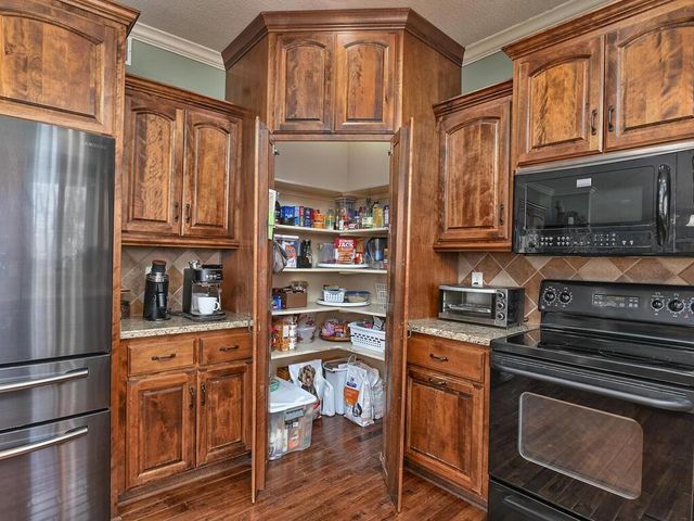 25439 W 150th Terrace, Olathe, KS 66061