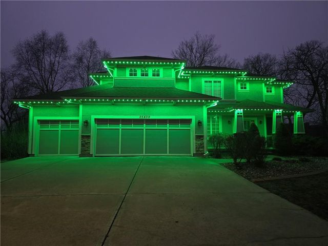 25439 W 150th Terrace, Olathe, KS 66061