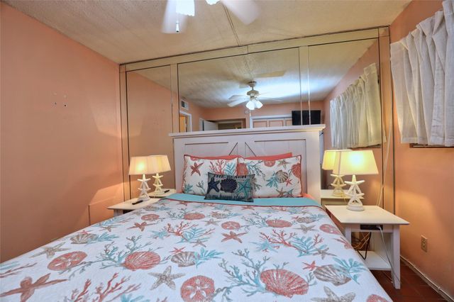 7310 Seawall Boulevard 206, Galveston, TX 77551