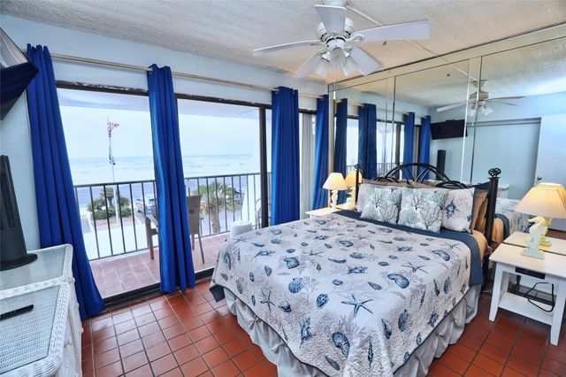 7310 Seawall Boulevard 206, Galveston, TX 77551