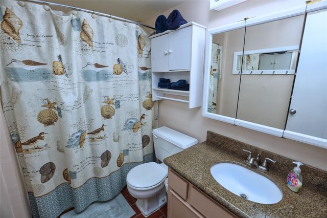 7310 Seawall Boulevard 206, Galveston, TX 77551