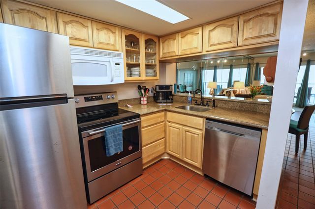 7310 Seawall Boulevard 206, Galveston, TX 77551