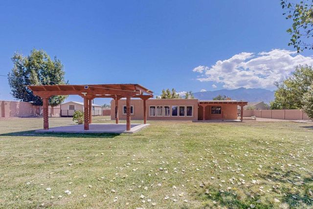 501 Calle Del La Angel, Bernalillo, NM 87004