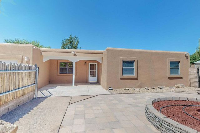 501 Calle Del La Angel, Bernalillo, NM 87004