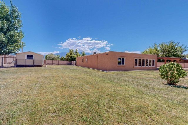 501 Calle Del La Angel, Bernalillo, NM 87004