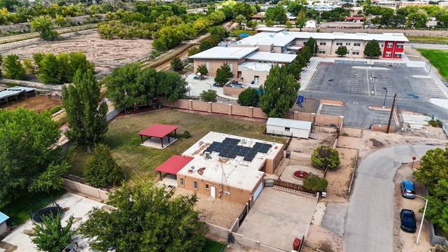 501 Calle Del La Angel, Bernalillo, NM 87004