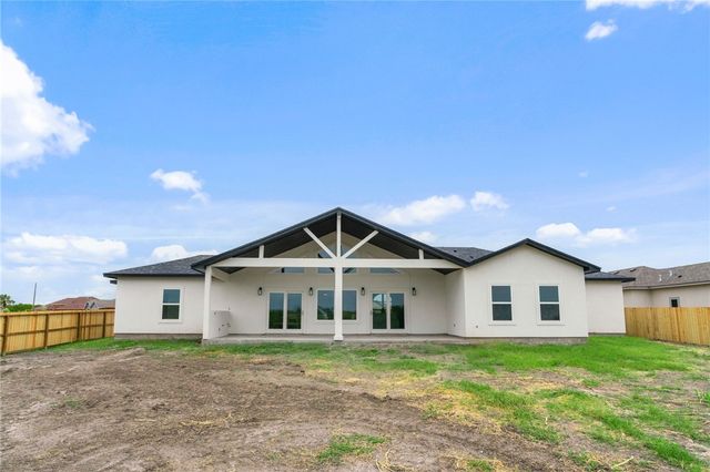 4025 Ranch Lake Dr, Corpus Christi, TX 78413