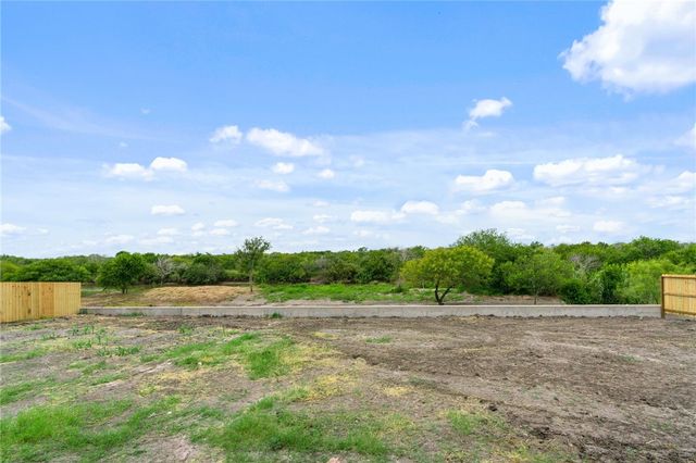 4025 Ranch Lake Dr, Corpus Christi, TX 78413