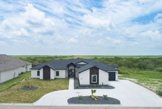 4025 Ranch Lake Dr, Corpus Christi, TX 78413