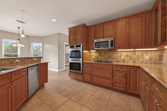 1118 Indian Ridge, Rosharon, TX 77583