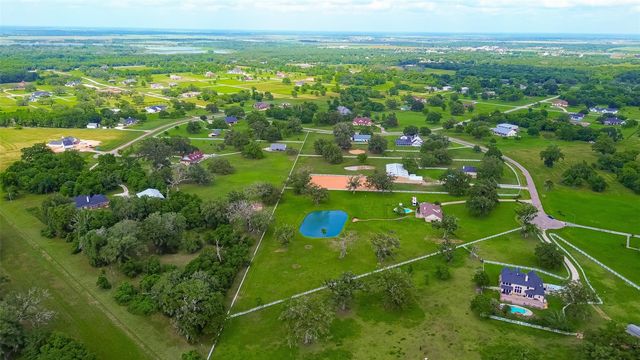1118 Indian Ridge, Rosharon, TX 77583